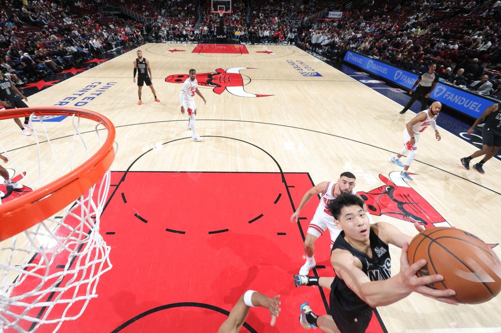 进攻中频频 进攻中频频